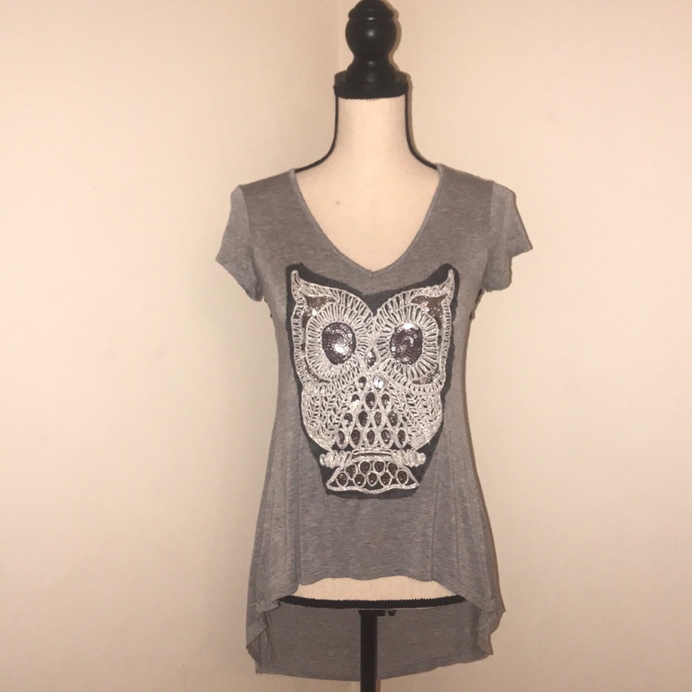 Be jeweled Owl Top. Open Back. Women Size Small.